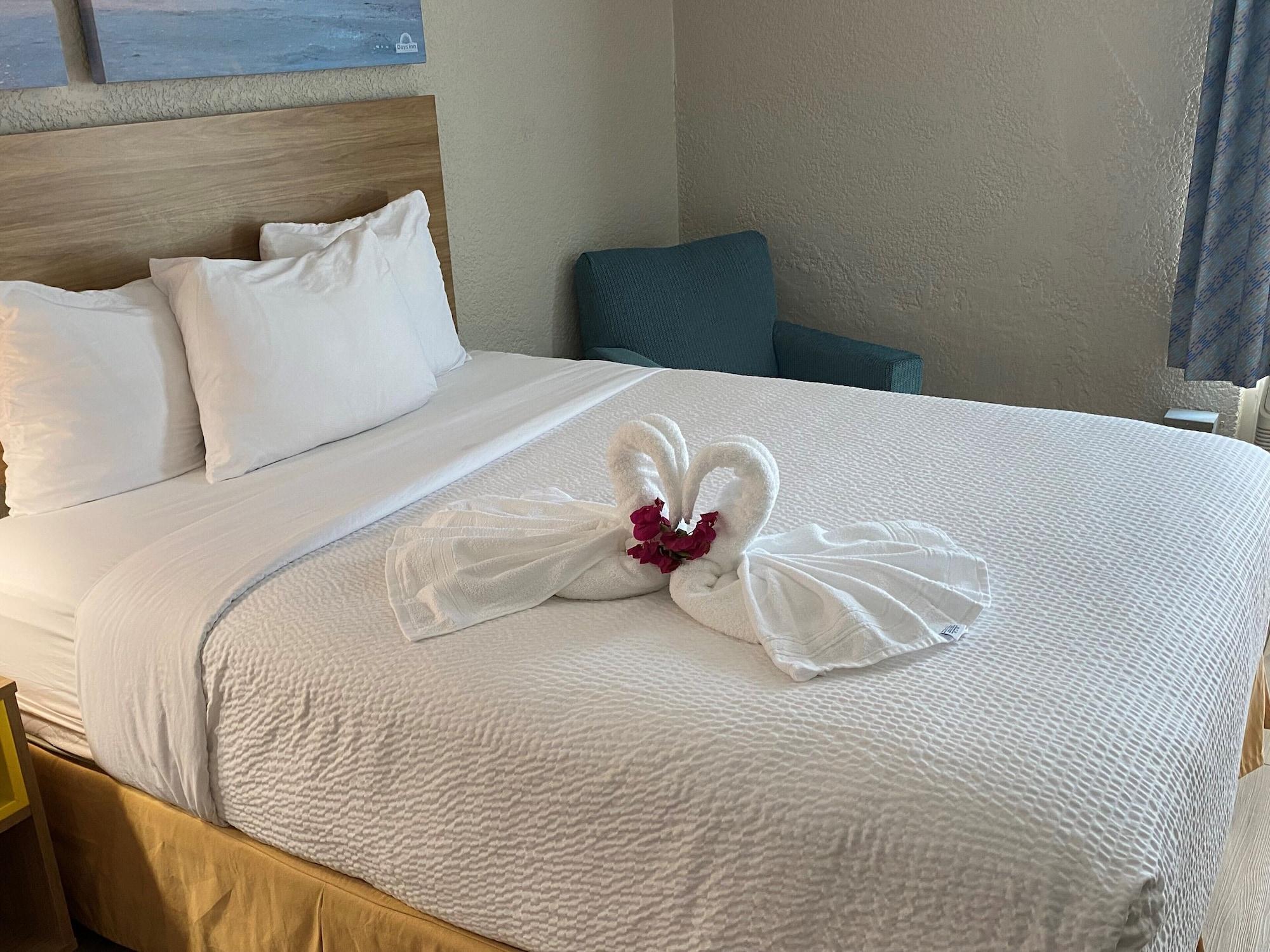 Days Inn By Wyndham Fort Pierce Midtown Eksteriør bilde