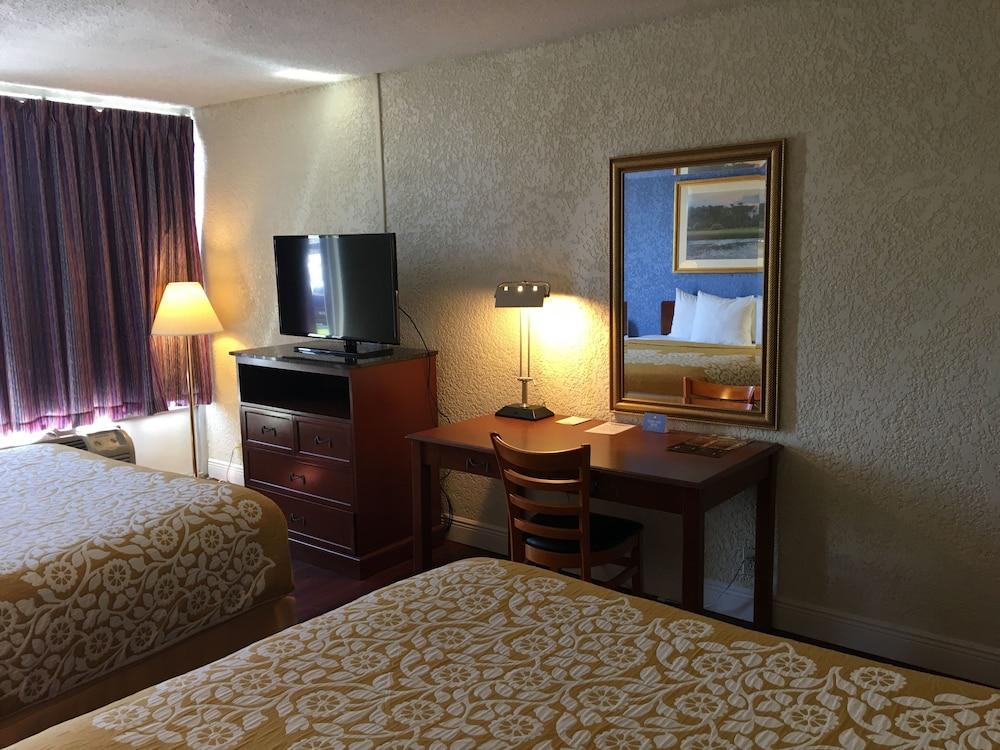 Days Inn By Wyndham Fort Pierce Midtown Eksteriør bilde