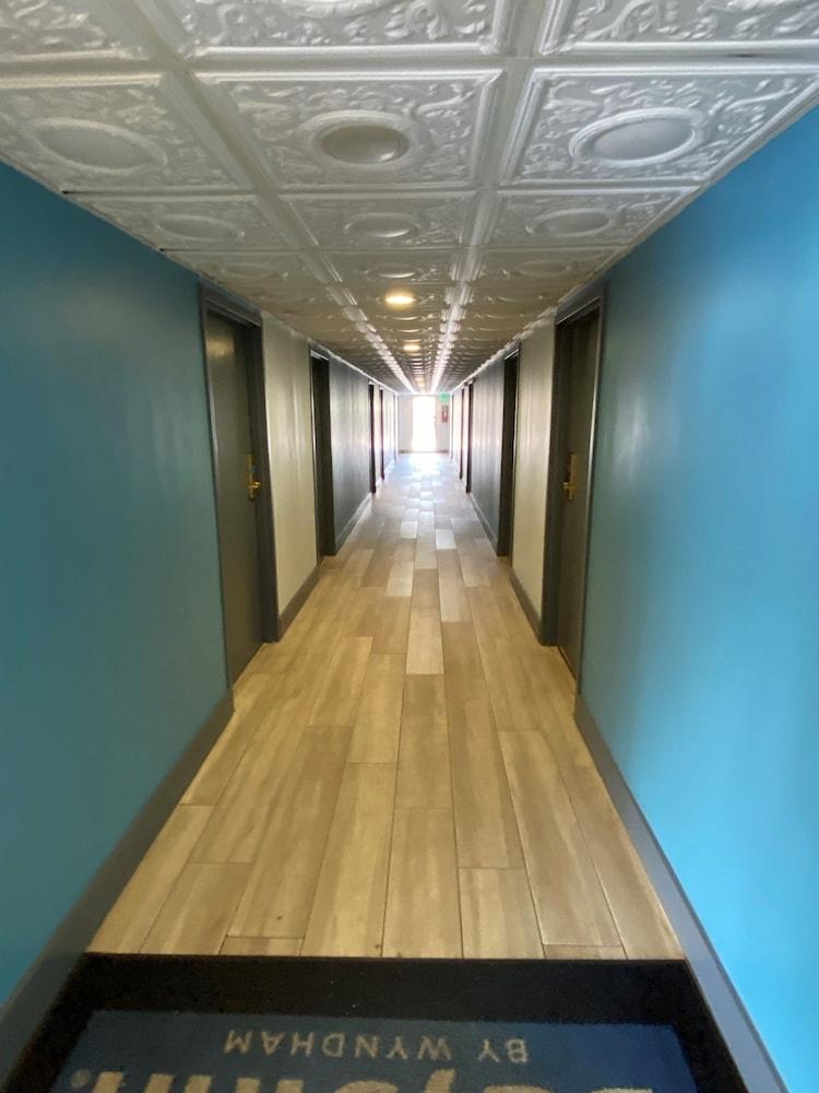 Days Inn & Suites By Wyndham Fort Pierce Midtown Eksteriør bilde