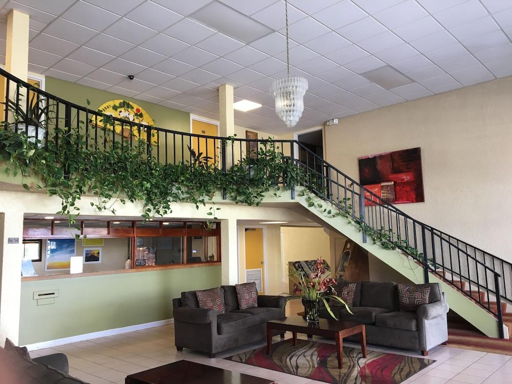 Days Inn By Wyndham Fort Pierce Midtown Eksteriør bilde