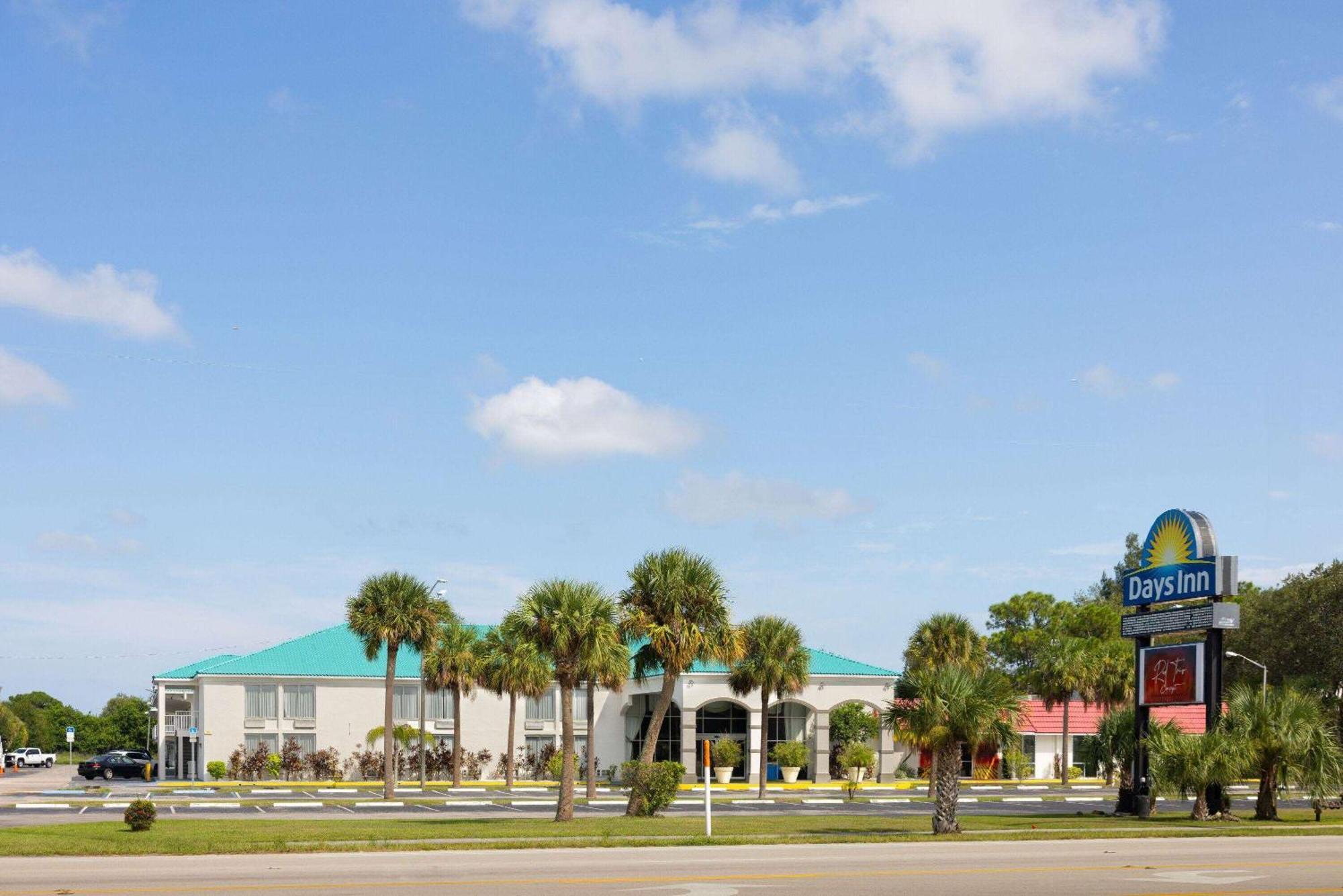 Days Inn By Wyndham Fort Pierce Midtown Eksteriør bilde