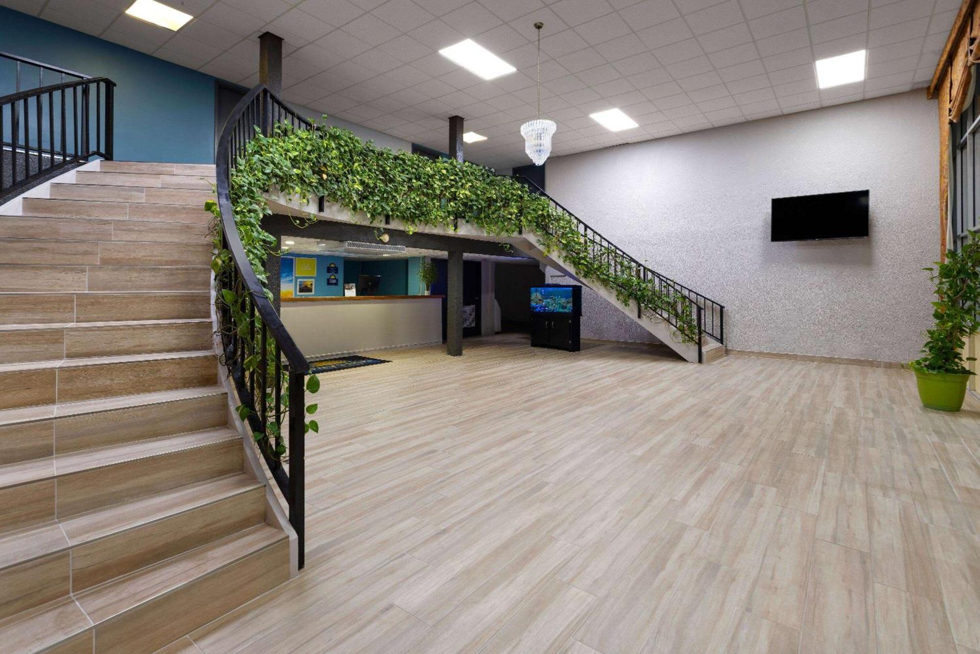 Days Inn & Suites By Wyndham Fort Pierce Midtown Eksteriør bilde