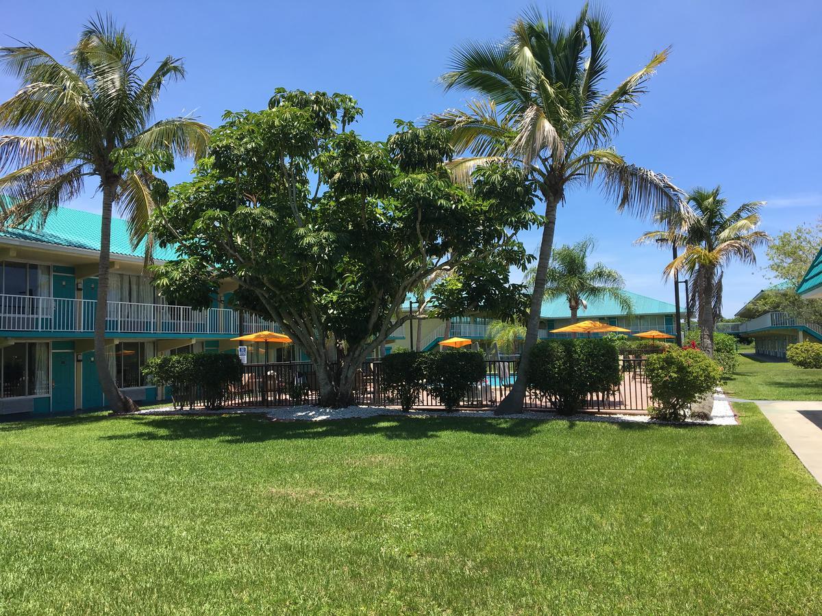 Days Inn By Wyndham Fort Pierce Midtown Eksteriør bilde