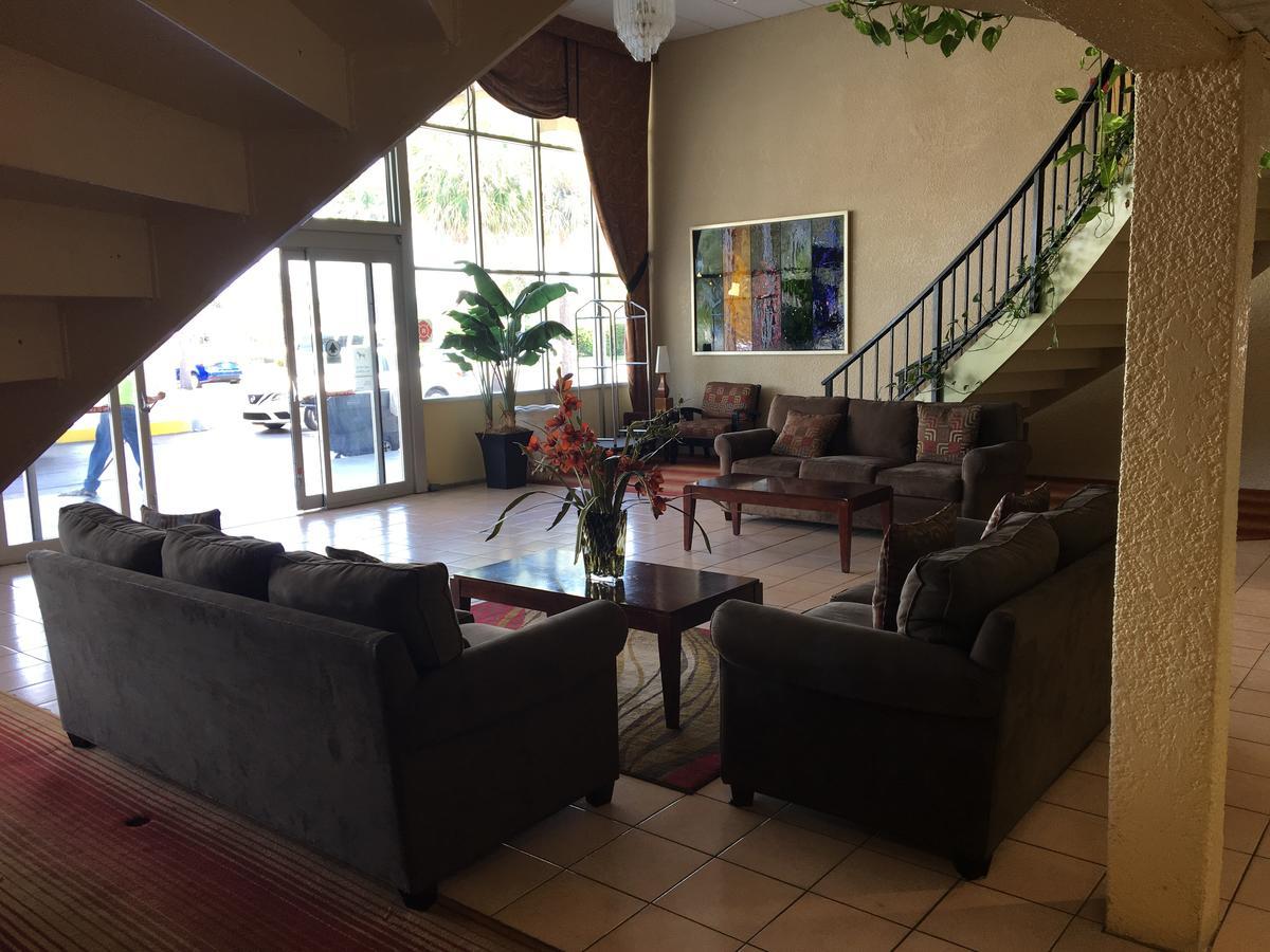 Days Inn By Wyndham Fort Pierce Midtown Eksteriør bilde